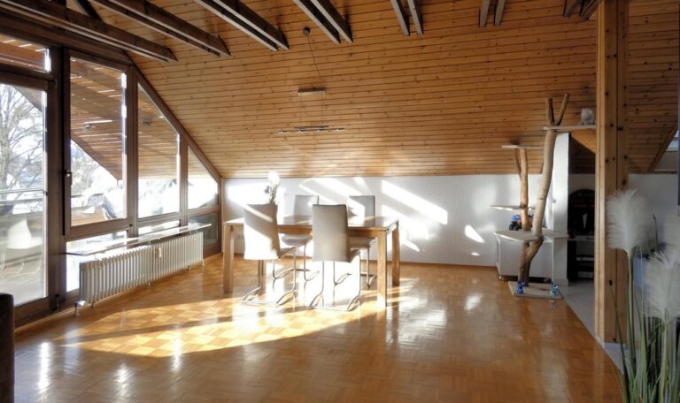 Hier können Sie sich wohlfühlen! Wohnen, wo andere Urlaub machen! Außergewöhnliche 4,5-Zimmer!